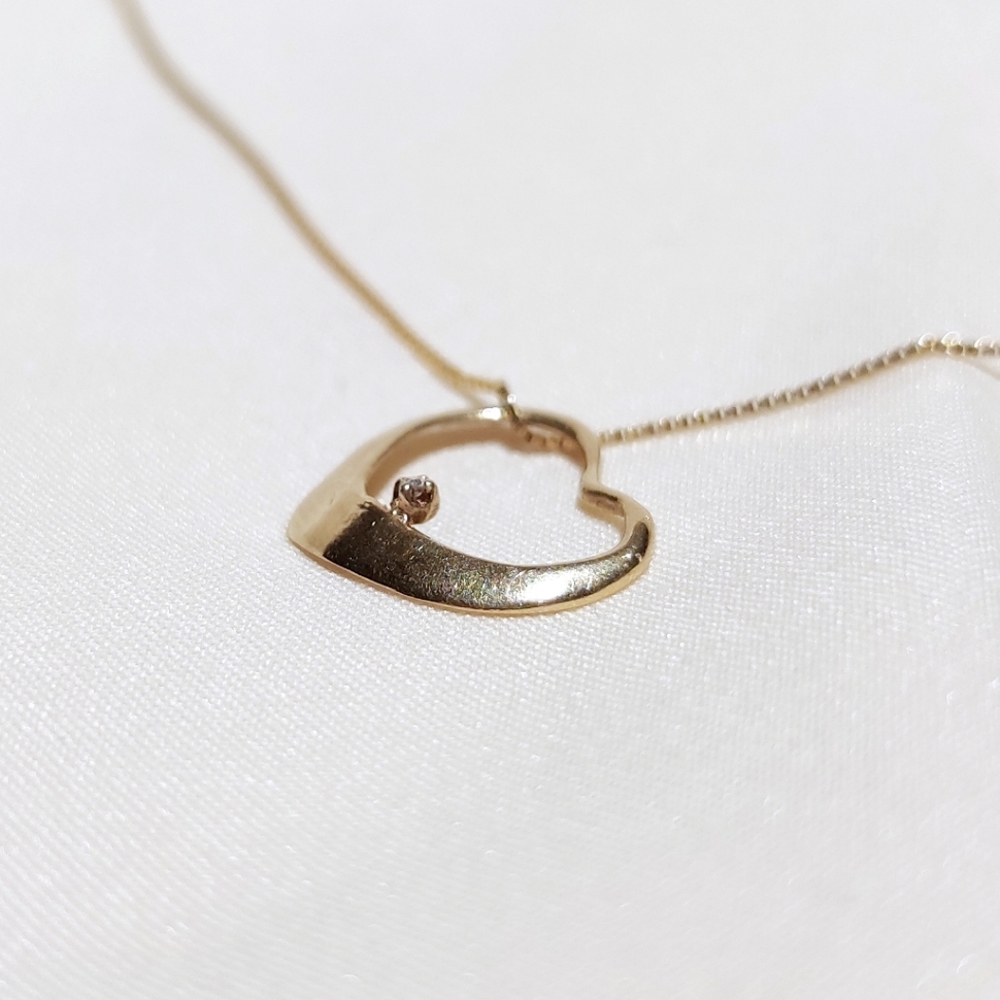 Solid 14k Open Heart Pendant With Tiny Crystal Ne… - image 5